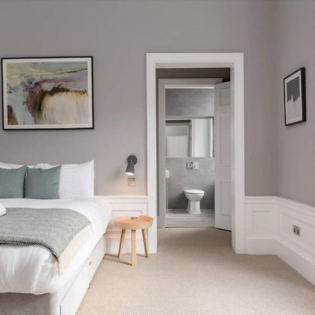 Joivy Spacious And Bright 1Bed Apt, Short Walk From Princes Street Эдинбург Экстерьер фото