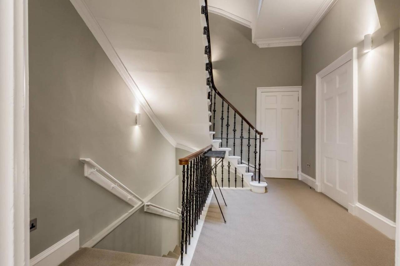 Joivy Spacious And Bright 1Bed Apt, Short Walk From Princes Street Эдинбург Экстерьер фото