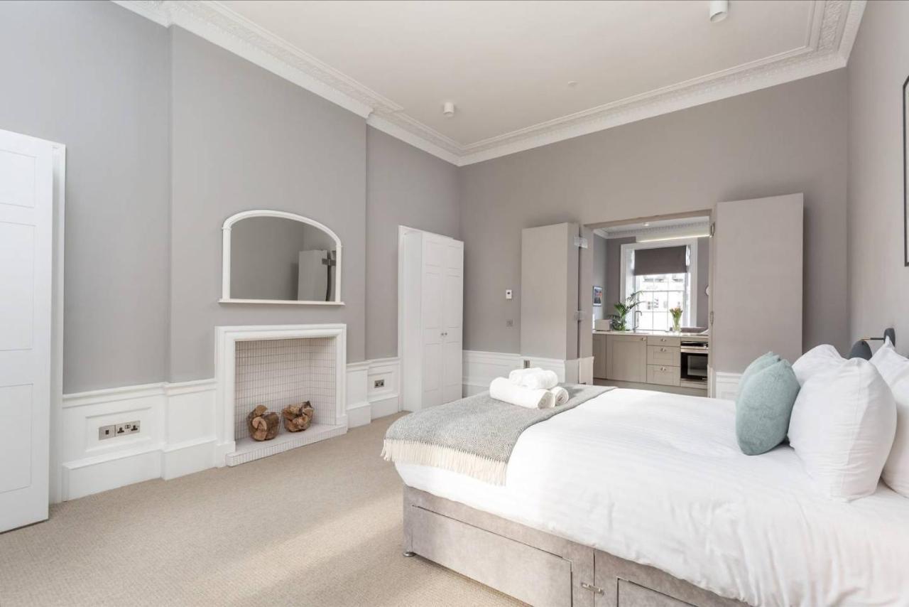 Joivy Spacious And Bright 1Bed Apt, Short Walk From Princes Street Эдинбург Экстерьер фото
